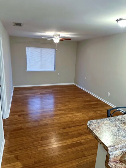 Building Photo - 150 Ligon St