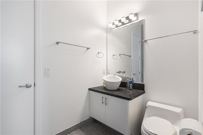 Building Photo - 514 Rio Grande Dr