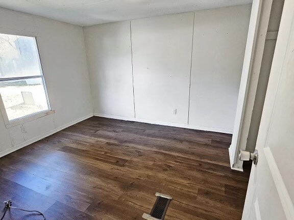 Building Photo - 412 McElhaney Rd