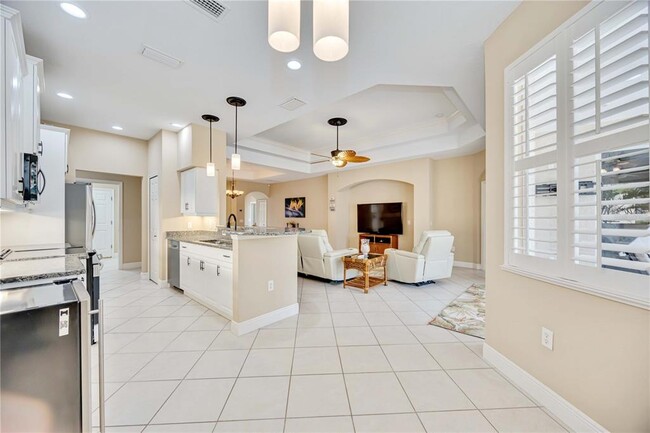 Building Photo - 15341 Mille Fiore Blvd