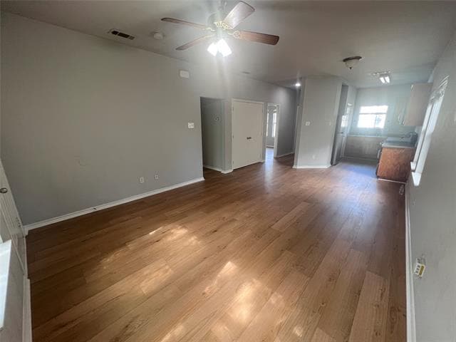 Building Photo - 5981 Robinwood Ln