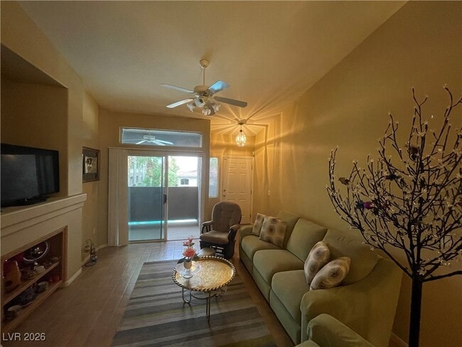 Building Photo - 10640 Calico Mountain Ave