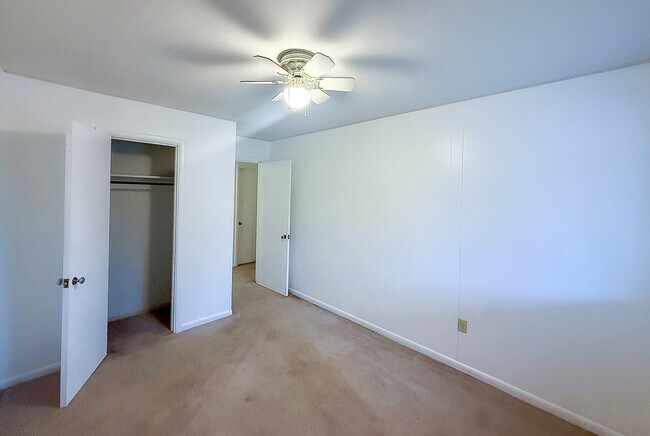 Building Photo - 6911 W 42nd St