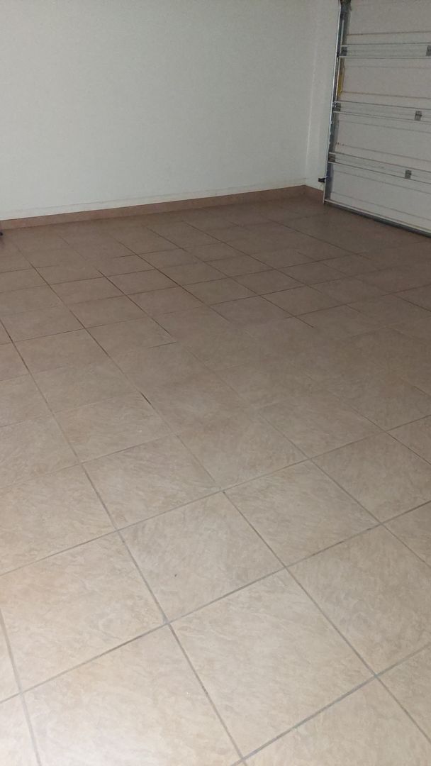 Building Photo - 3808 Tierra Allen Pl