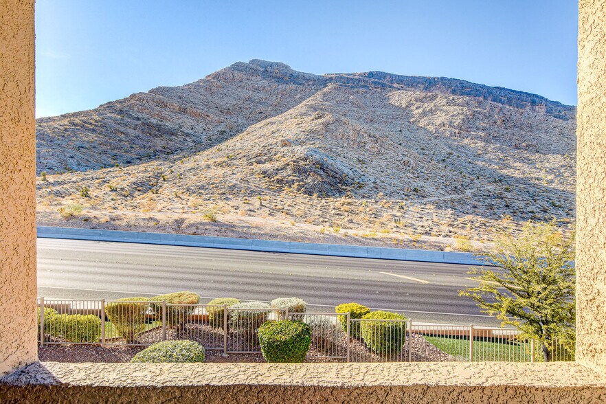 Building Photo - 3351 Indian Shadow St