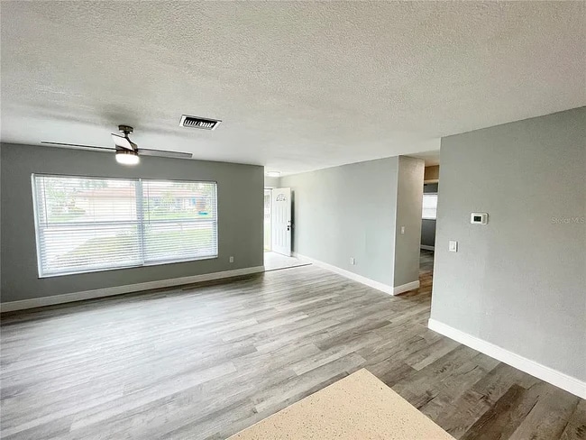 Building Photo - 1806 Ironwood Ct W