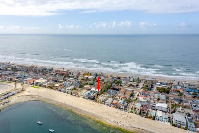 Building Photo - 821 Nantasket Ct