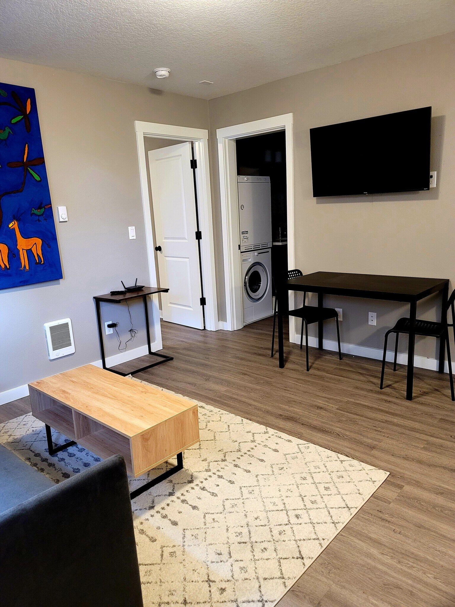 Building Photo - 6640 N Amherst St