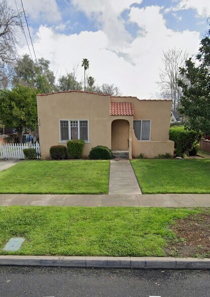 Primary Photo - 3739 Farnham Pl