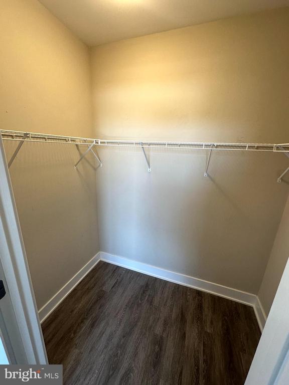 Building Photo - 145 Riverhaven Dr