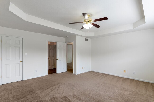 Building Photo - 5013-5015 Carrie Ridge Dr.