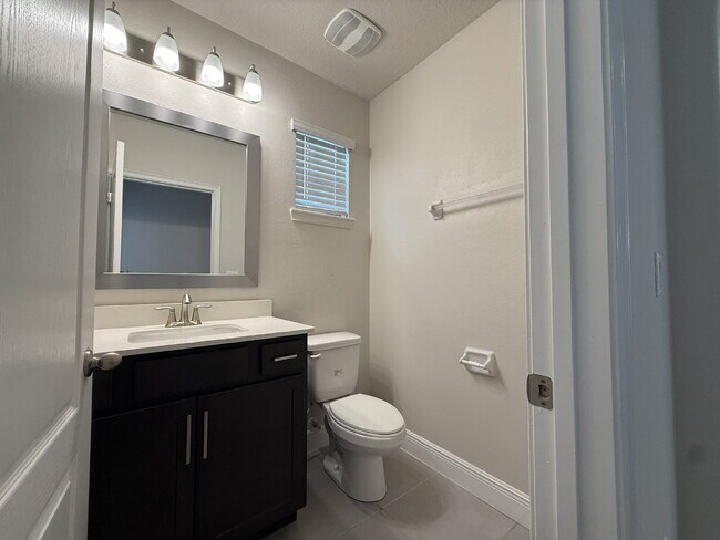 Building Photo - 139 Angela's Ave