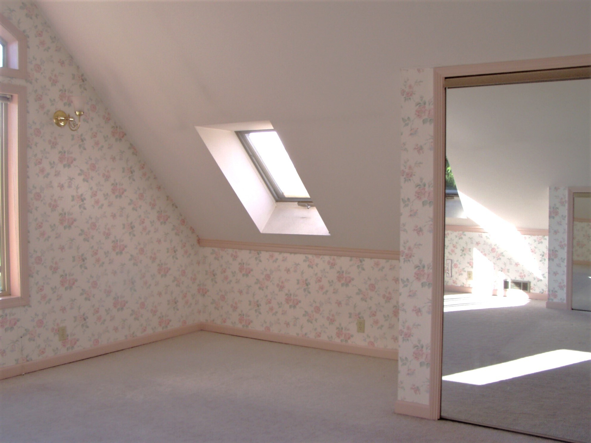 primary bedroom up - 1548 Panorama Dr