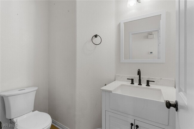 Building Photo - 1144 Highbury Grove St