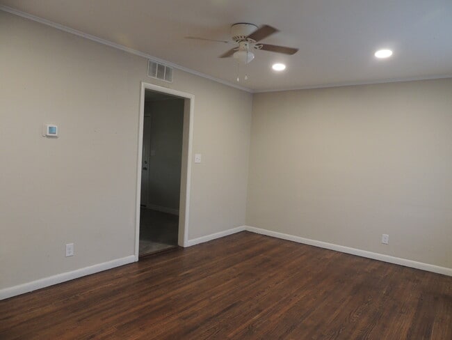 Building Photo - 124 S 41st W Ave