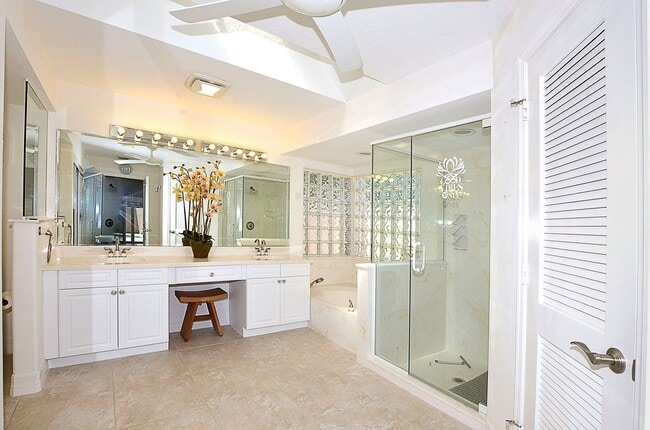 Building Photo - Vero Beach Rentals. Vero Beach Rent, LLC and Property Management Company