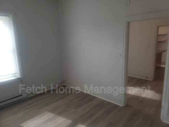 Building Photo - 107-109 East Main Street