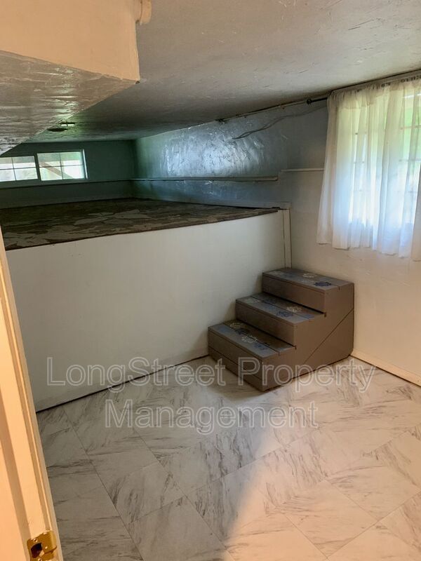 Building Photo - 227 NW 23rd St