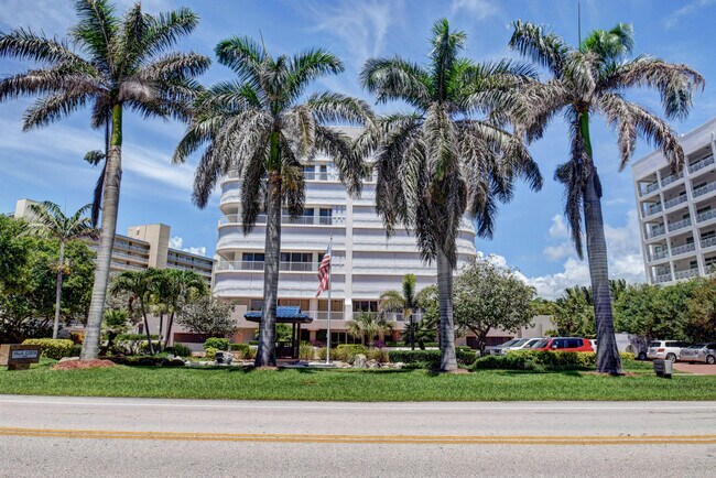Building Photo - 3210 S Ocean Blvd