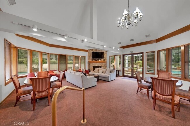 Building Photo - 2559 Plaza del Amo