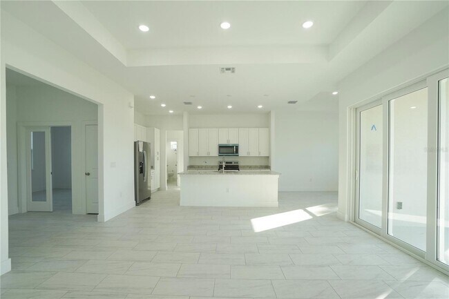 Building Photo - 52 Brig Cir E