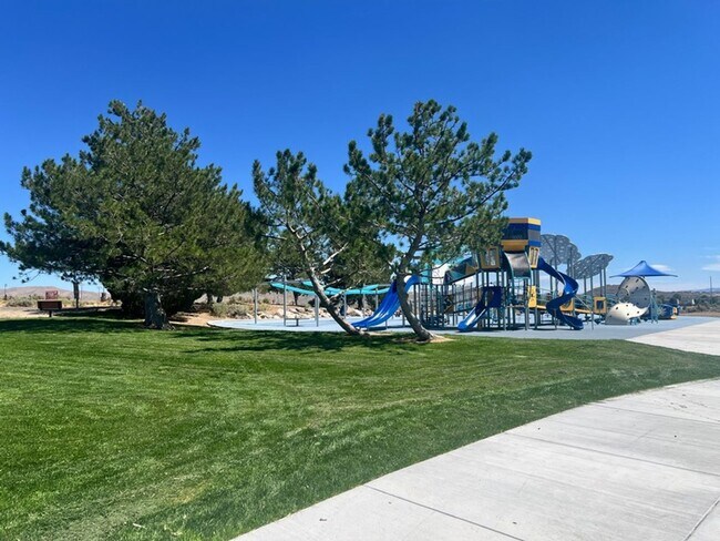Building Photo - 13625 Mt Olympus St