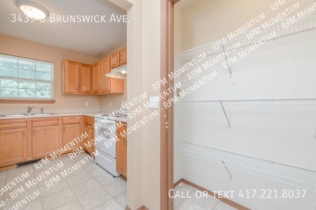 Building Photo - 3439 S Brunswick Ave