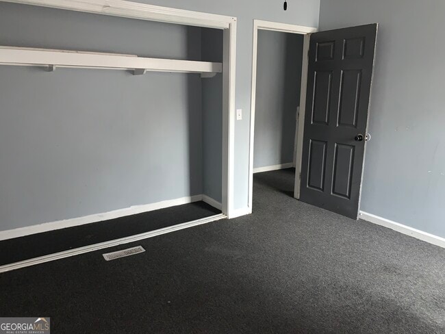 Building Photo - 95 Willowick Dr