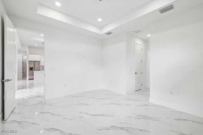 Building Photo - 1436 Graham Cir