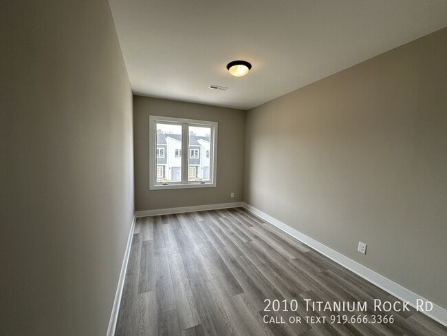 Building Photo - 2010 Titanium Rock Rd