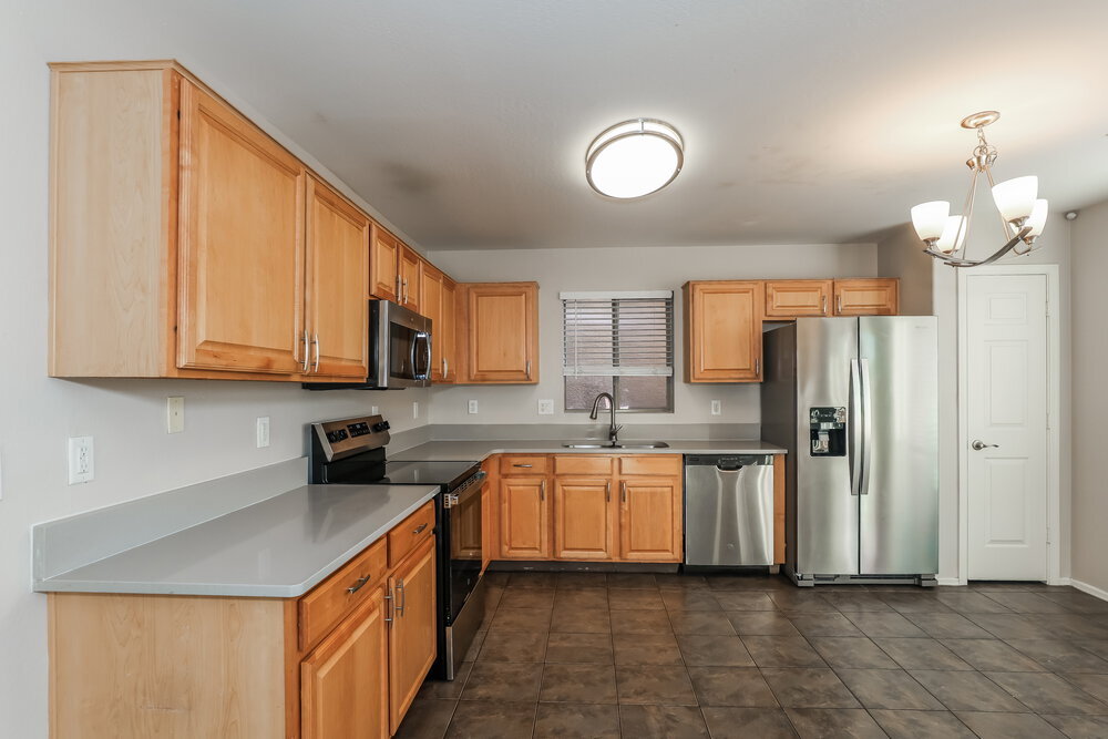 Building Photo - 13023 W Lawrence Rd