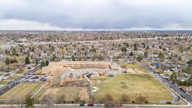 Building Photo - 3200 S Grape St