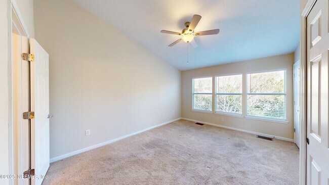 Building Photo - 8127 Summer Palm Ct