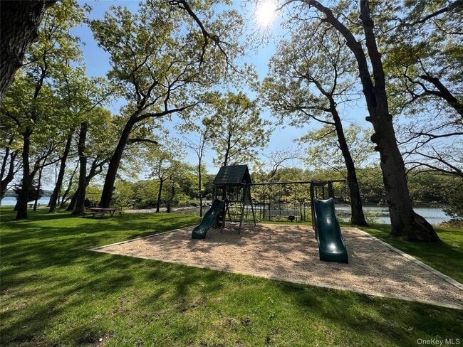 Building Photo - 140 Old Winkle Point Rd