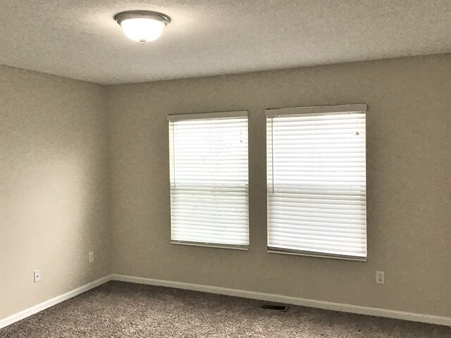 Building Photo - 6743 Waverly Park