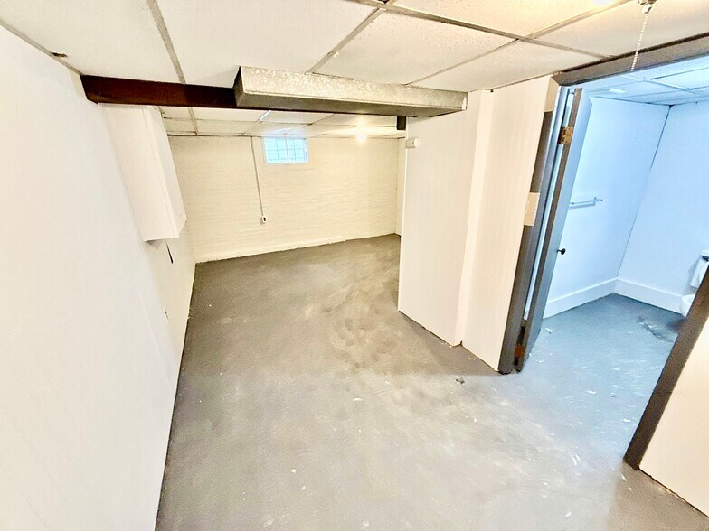 Building Photo - 3321 California St