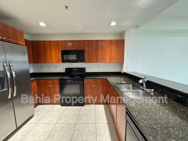 Building Photo - 10885 NW 89th Terrace