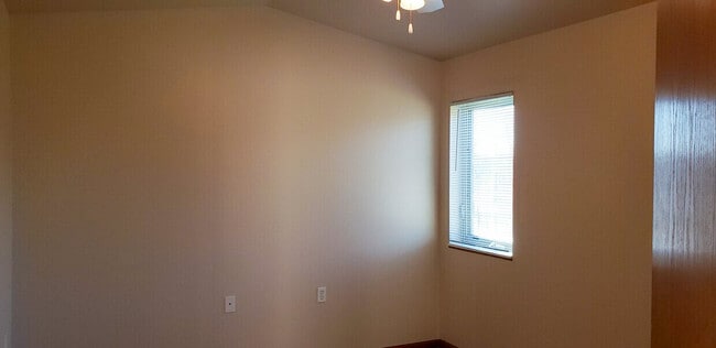 Building Photo - 2019 Barber Dr