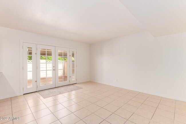 Building Photo - 8548 E McDonald Dr