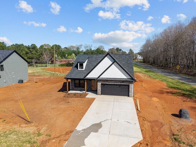 Building Photo - 1010 Gibson Rd