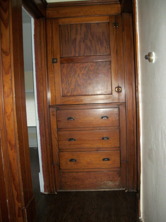 Building Photo - 1565 7th St