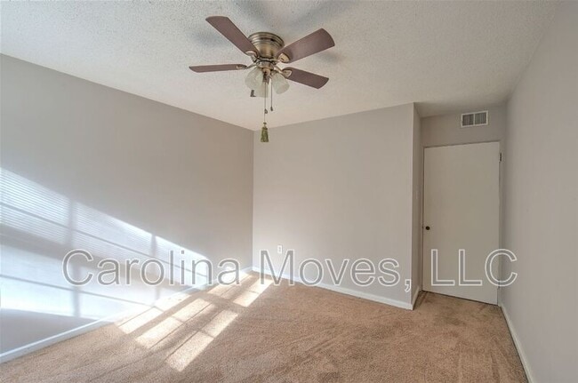 Building Photo - 41 Faris Cir