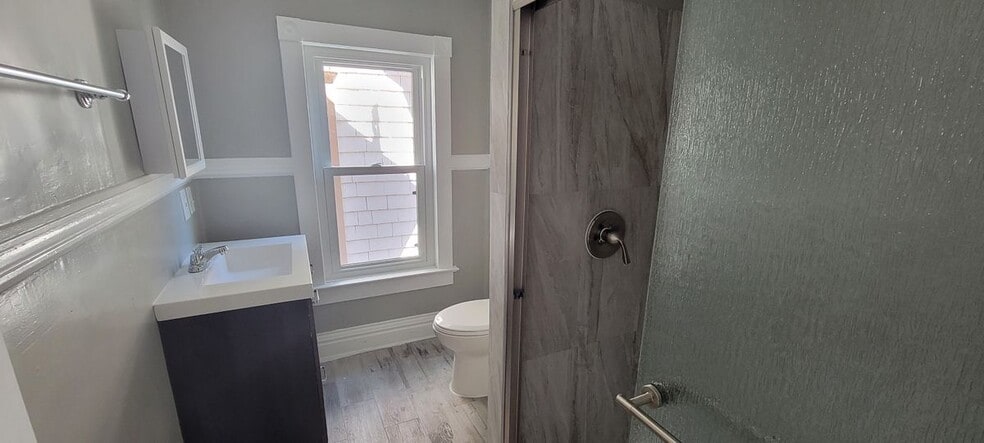 Building Photo - 1042 N Clarkson St