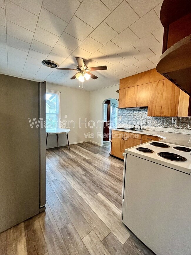 Building Photo - 2545 N Co Rd 1740