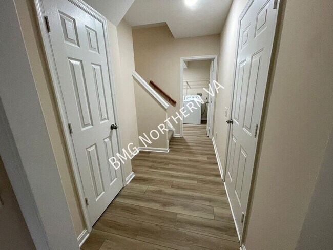 Building Photo - 22525 Maison Carree Square