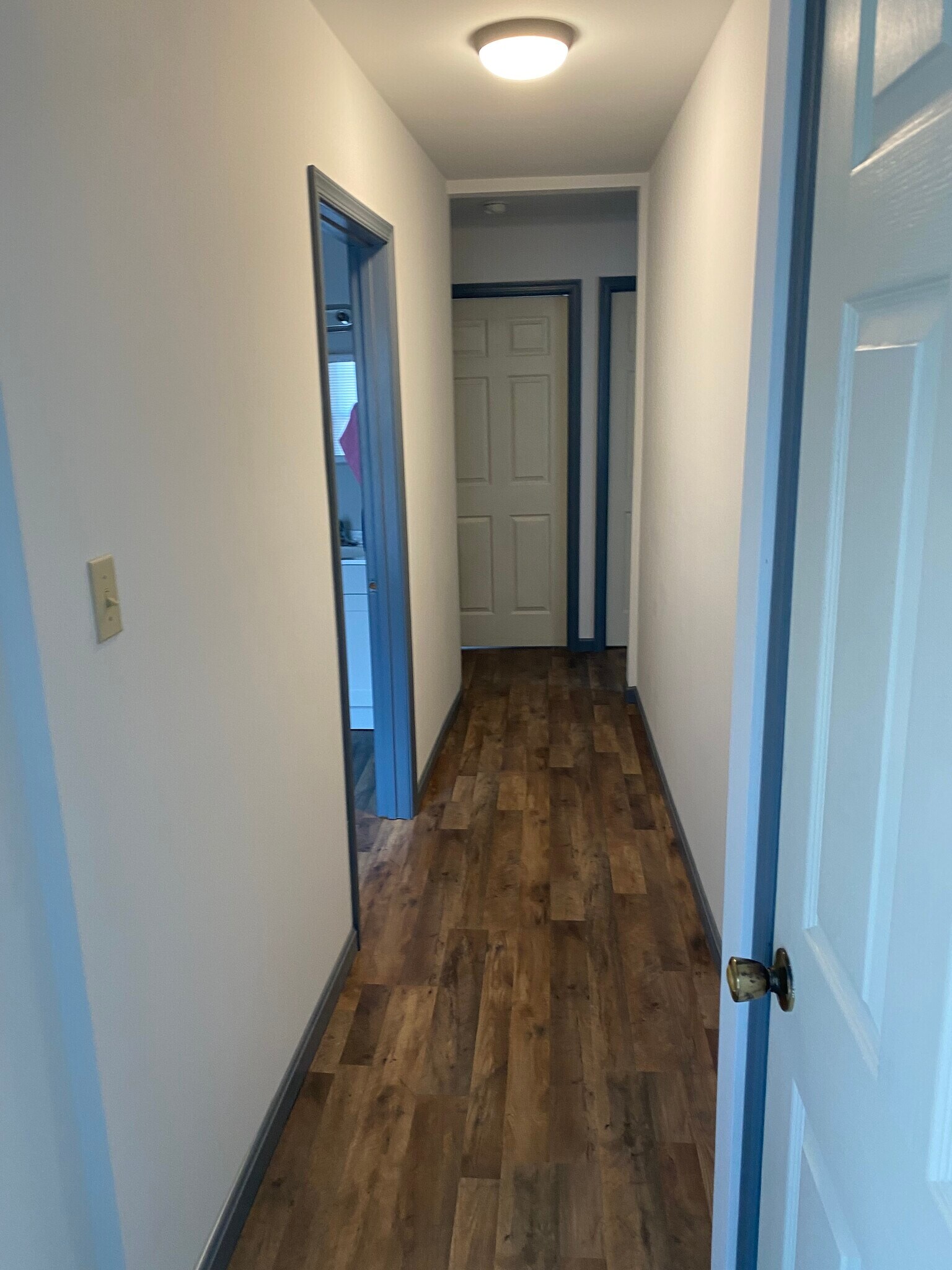 Building Photo - 162-201 E Front St