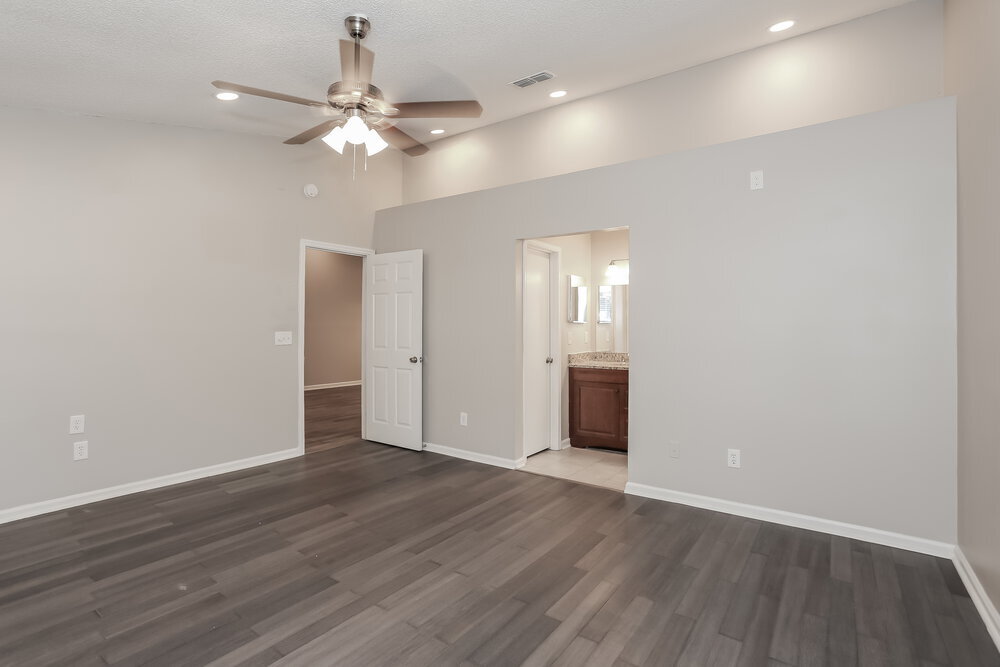 Building Photo - 7862 Aquarius Cir S