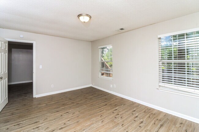 Building Photo - 3857 Merryweather Trail