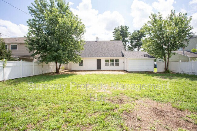Building Photo - 73 Somerset Dr