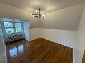 Building Photo - Prairie Rose Estate